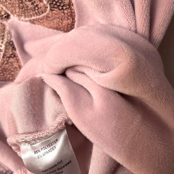 Between pink long sleeve top size 4 velour - Picture 7 of 7